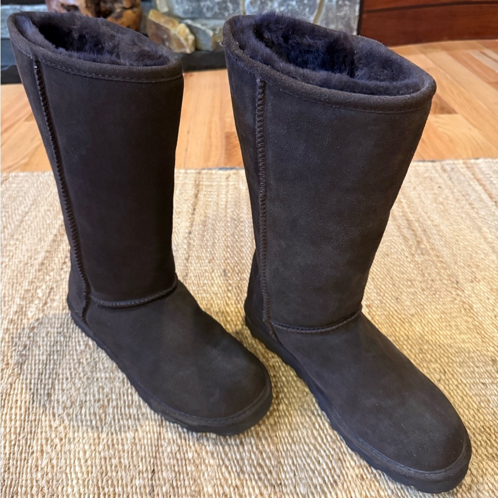 BearPaw Black Suede Boots size 11 women’s